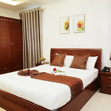 Rose Apartment